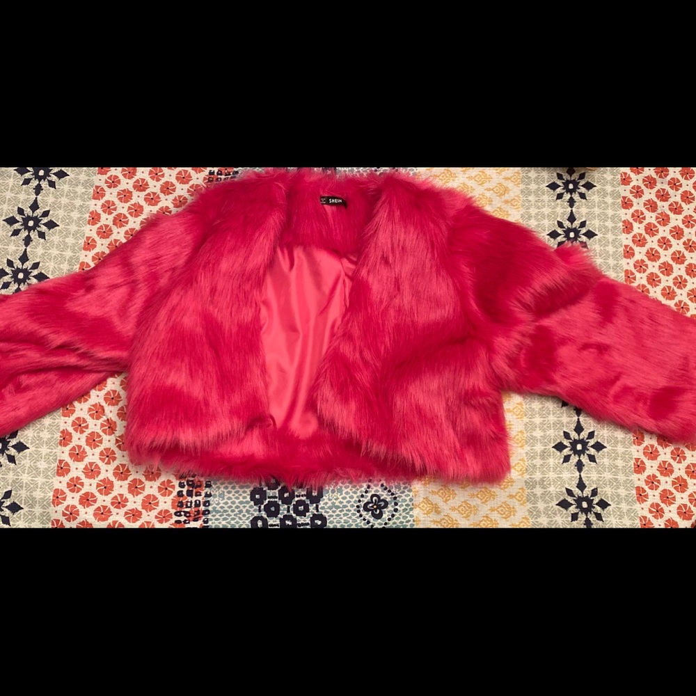Cropped Pink Faux Fur Jacket